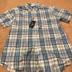Vineyard Vines Button Down short sleeve